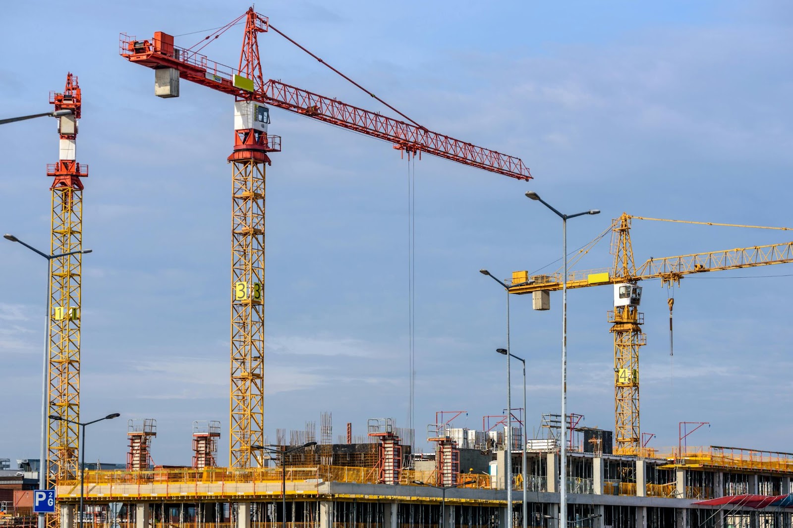 EOT Cranes working